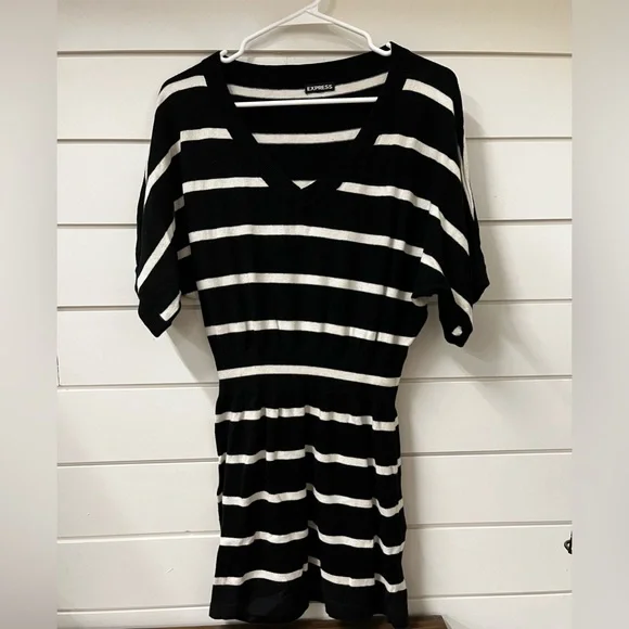 Express | Dresses | Express Black And White Sweater Dress | Poshmark